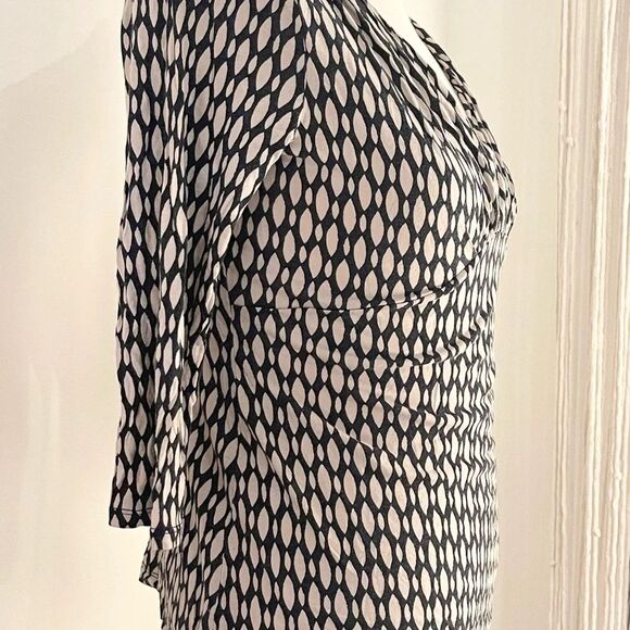 Banana Republic Women’s Black & Cream Long Sleeve Top | Size M - Picture 5 of 8